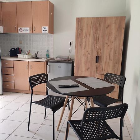Kiki'S Cosy Apartments Nea Chili Luaran gambar