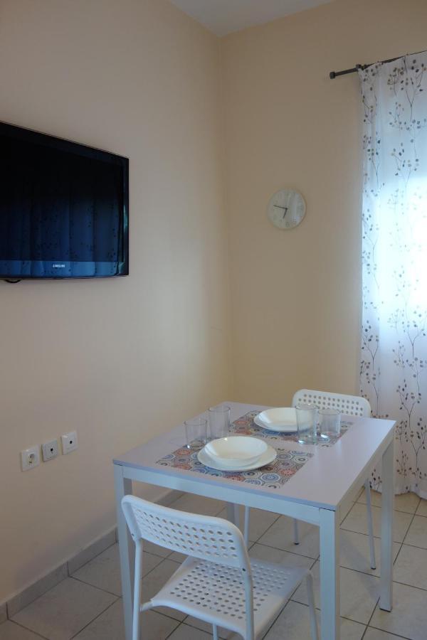 Kiki'S Cosy Apartments Nea Chili Luaran gambar